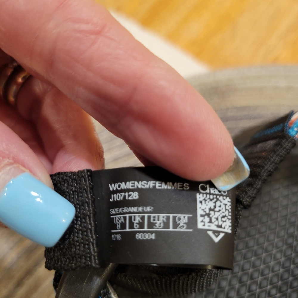 🆕️NWOT~ CHACO WOMEN'S SANDALS - Picture 6 of 9